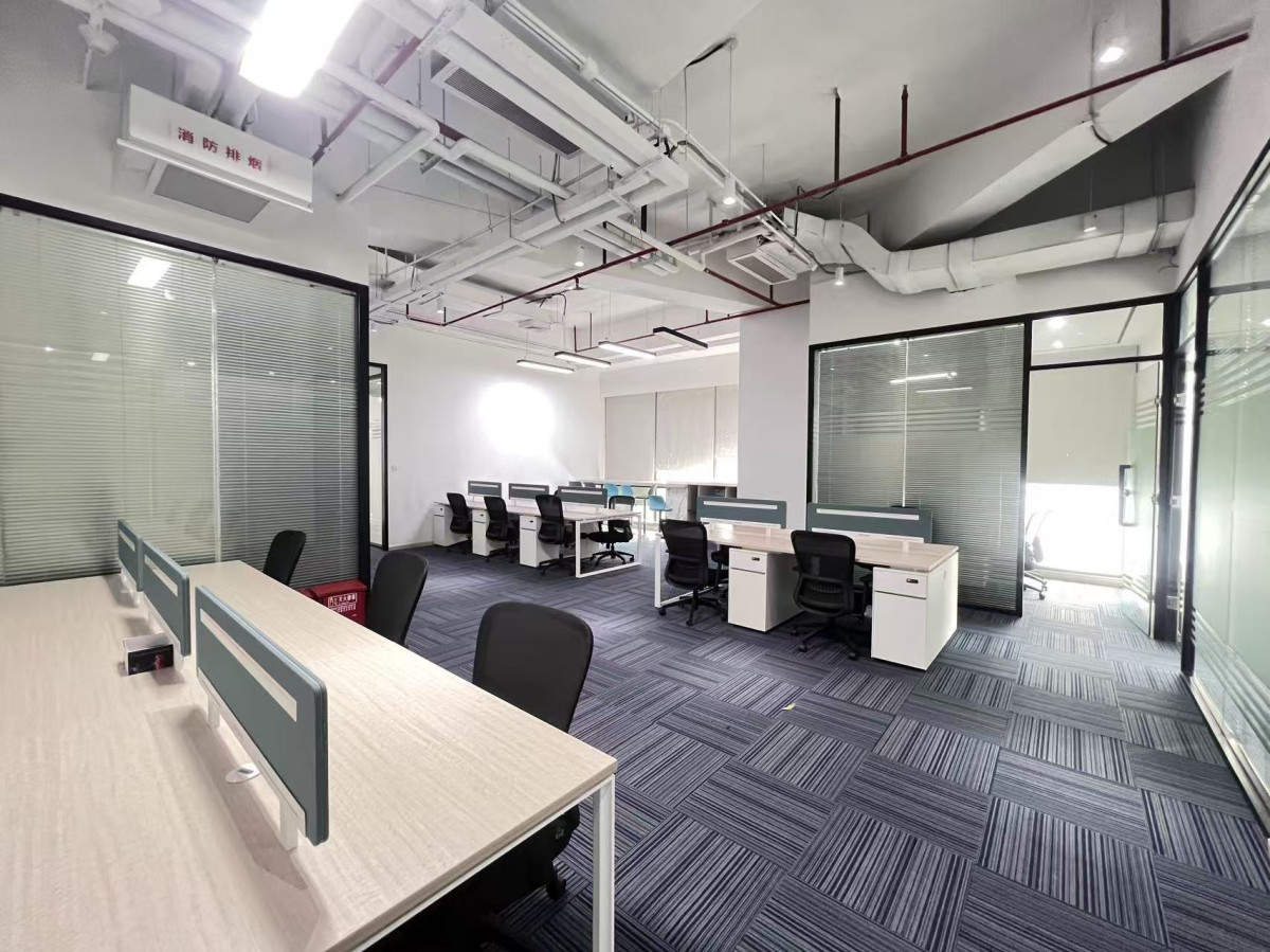 萬(wàn)科濱海云中心 科技企業(yè)首選，無(wú)中介直租與業(yè)主定制裝修的智慧辦公新體驗(yàn)