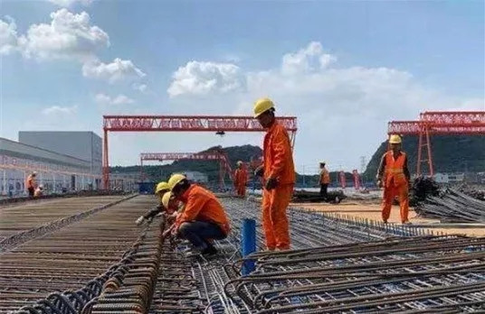 山推建友多套設備助力江蘇南沿江城際鐵路項目建設